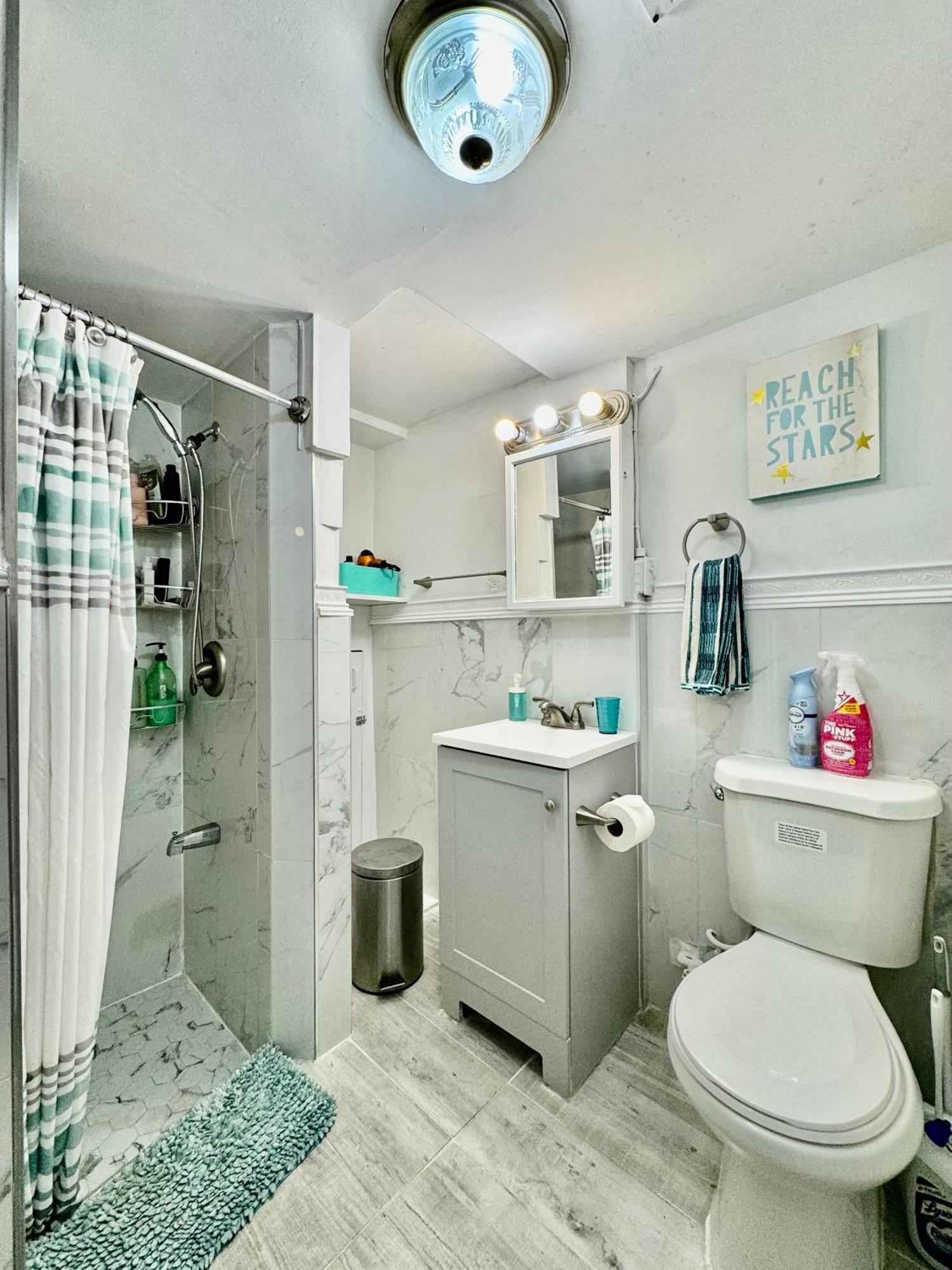 Private Tiny Room On The 1St Floor With Shared Bathroom Near Airport And Downtown Seattte Seattle Kültér fotó